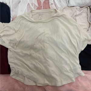 American Eagle Outfitters Cream Short Sleeve Tee